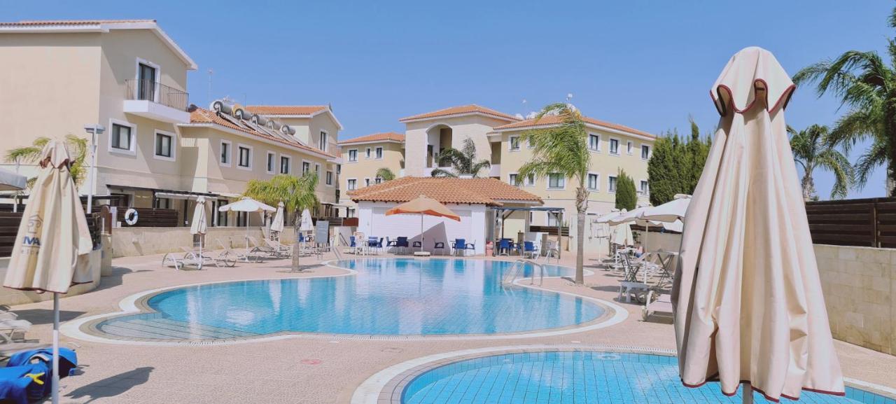 Stay Kyklades Resort & Spa Paralímni Kültér fotó